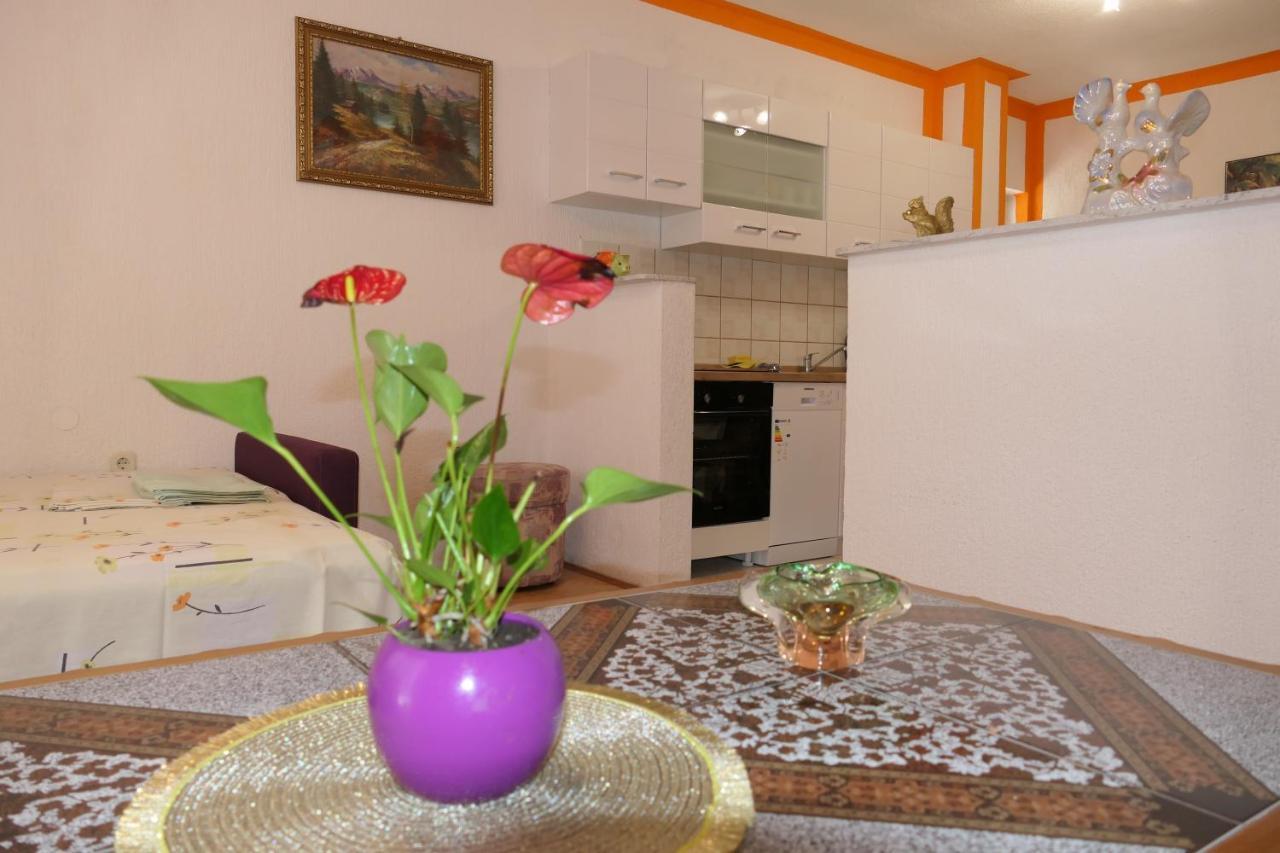 Apartments And Rooms Juki Сень Екстер'єр фото